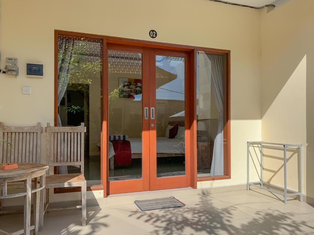 Lotus Bali Guest House Canggu Kültér fotó