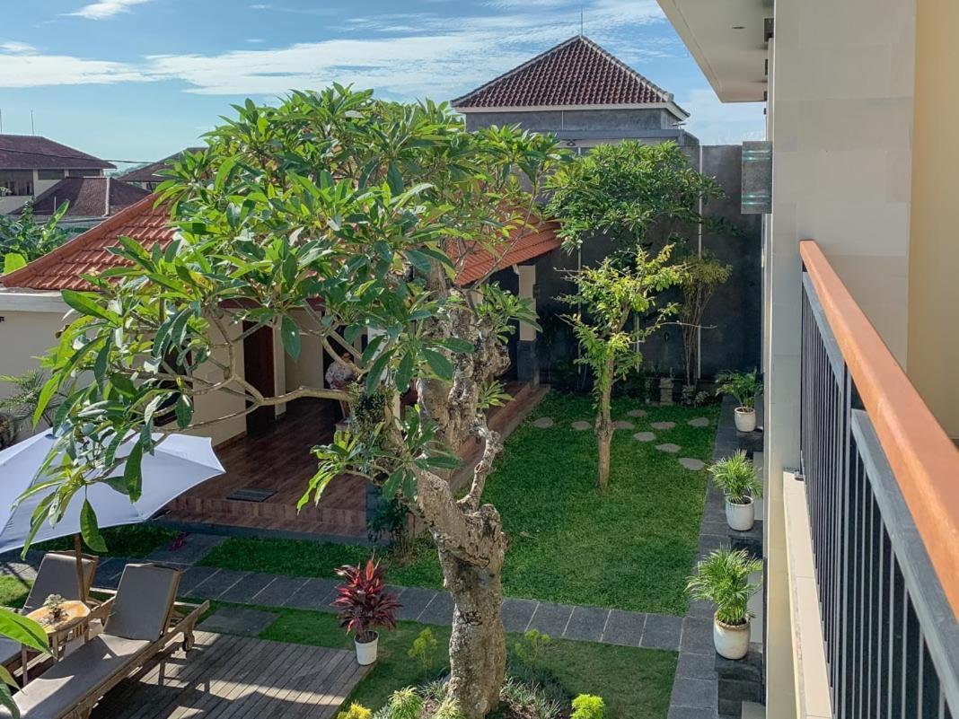 Lotus Bali Guest House Canggu Kültér fotó
