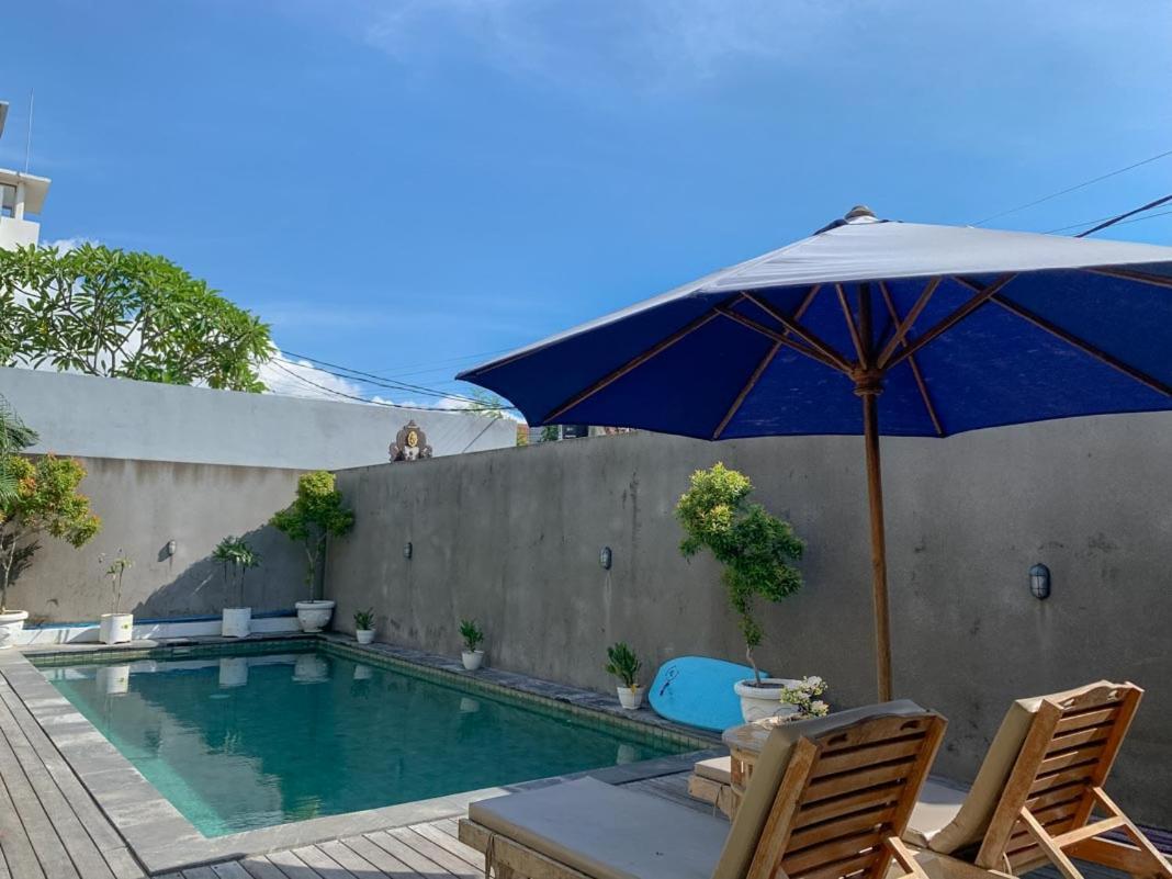 Lotus Bali Guest House Canggu Kültér fotó