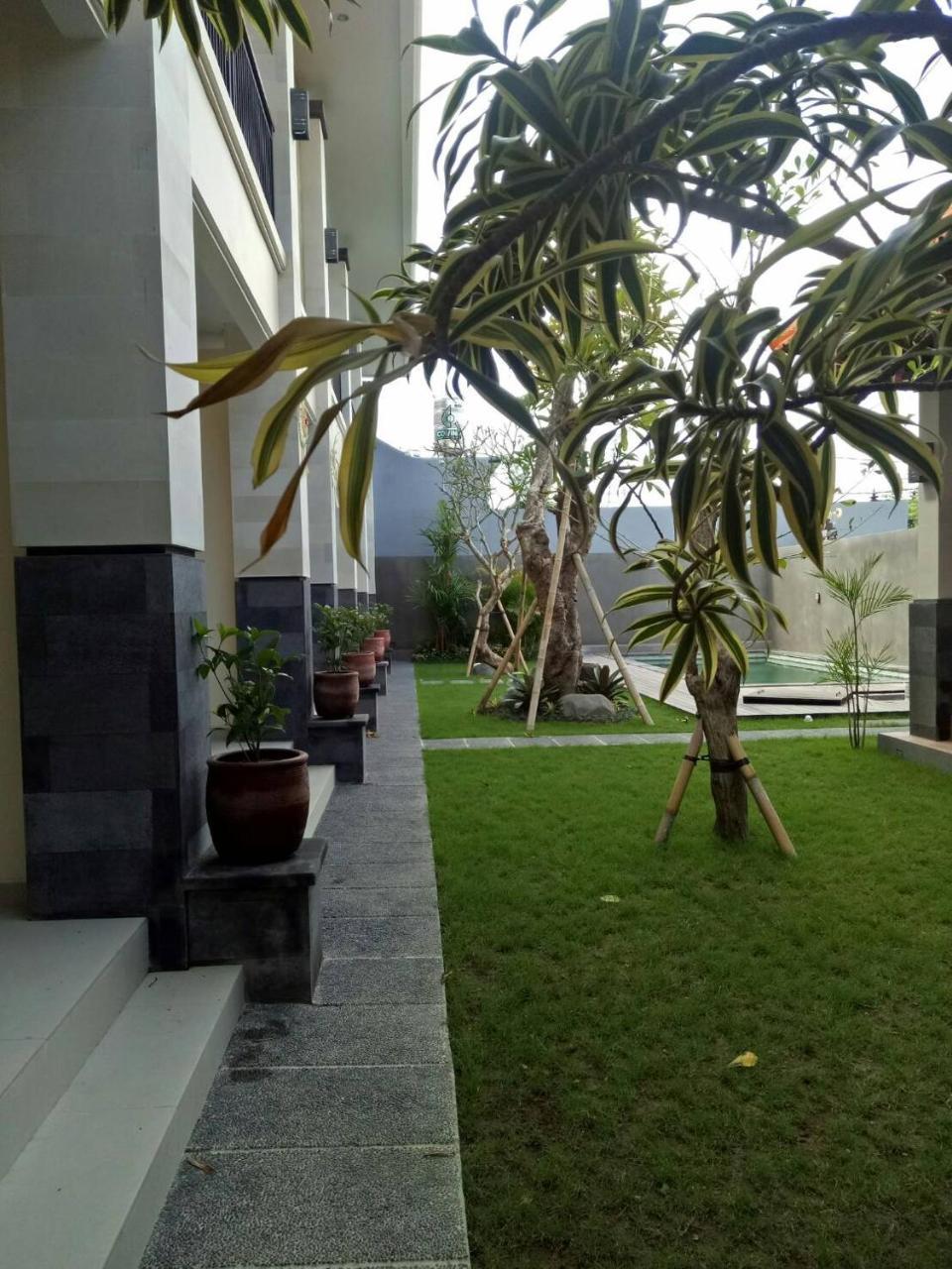 Lotus Bali Guest House Canggu Kültér fotó